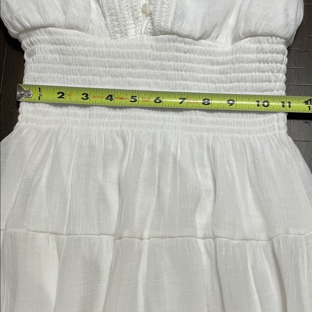 Chic White Maxi Dress with Button Details about 48 inch - Picture 10 of 11